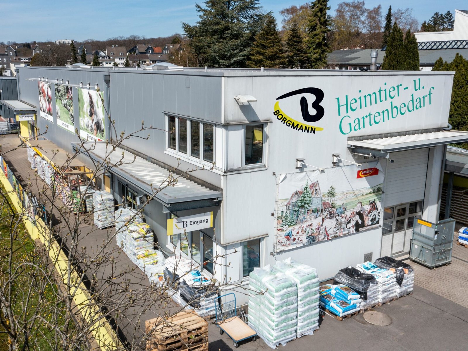 Heimtier und Gartenbedarf